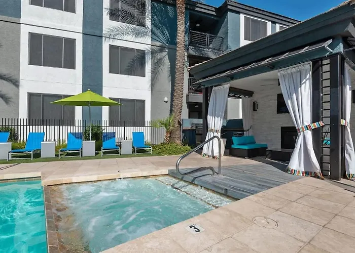 Apartment Ascent 2010 Cozy 2br I 2ba Retreat - Pool - Gym - Free Parking